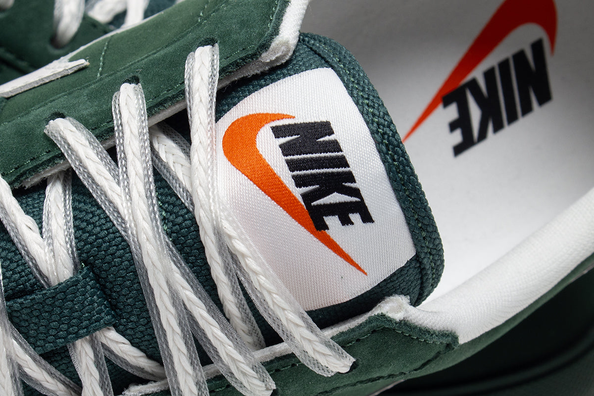 Nike - Astrograbber
Style # IH2341-300
Color : Fir / Phantom / Sail / Black