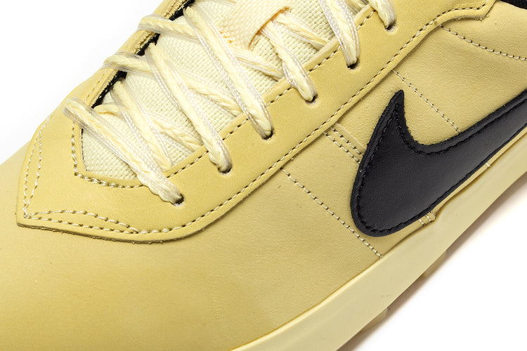 Nike - Astrograbber
Style # IH2341-700
Color : Soft Yellow / Black / Sail / Safety Orange