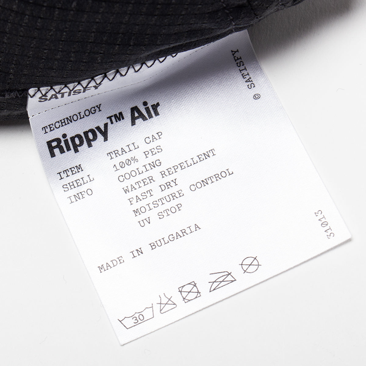 Satisfy - Rippy Air Trail Cap
Color : Black