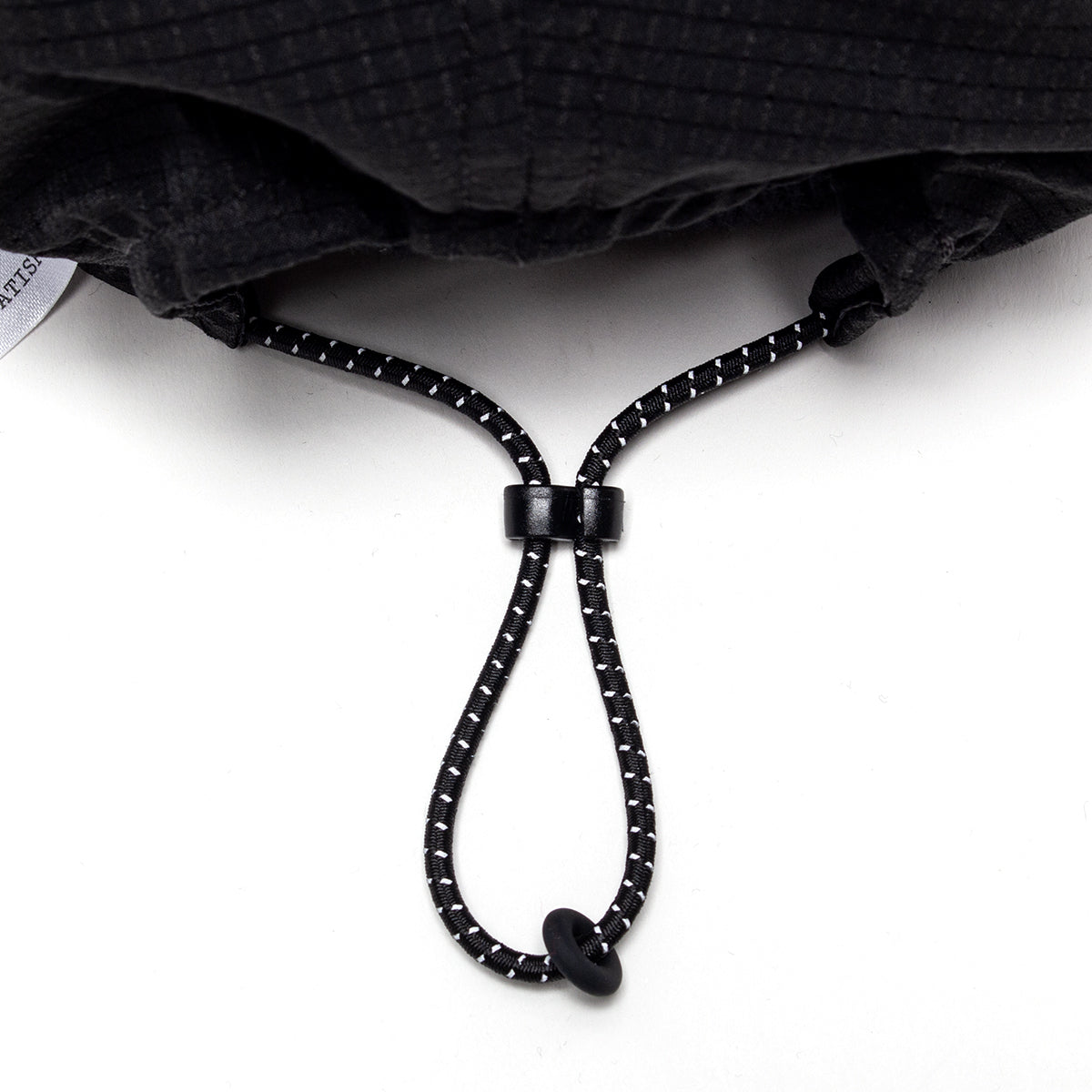 Satisfy - Rippy Air Trail Cap
Color : Black