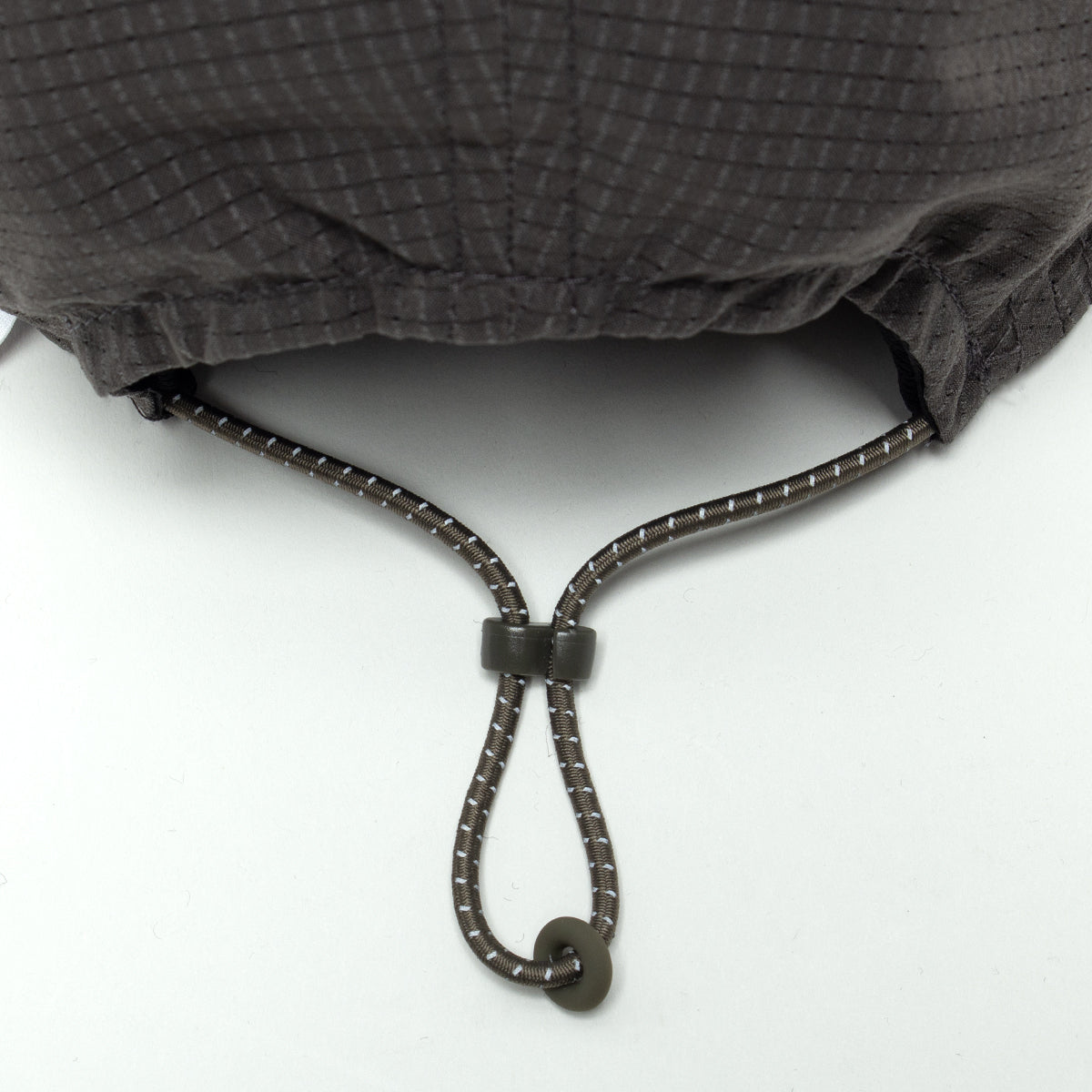 Satisfy - Rippy Air Trail Cap
Color : Falcon