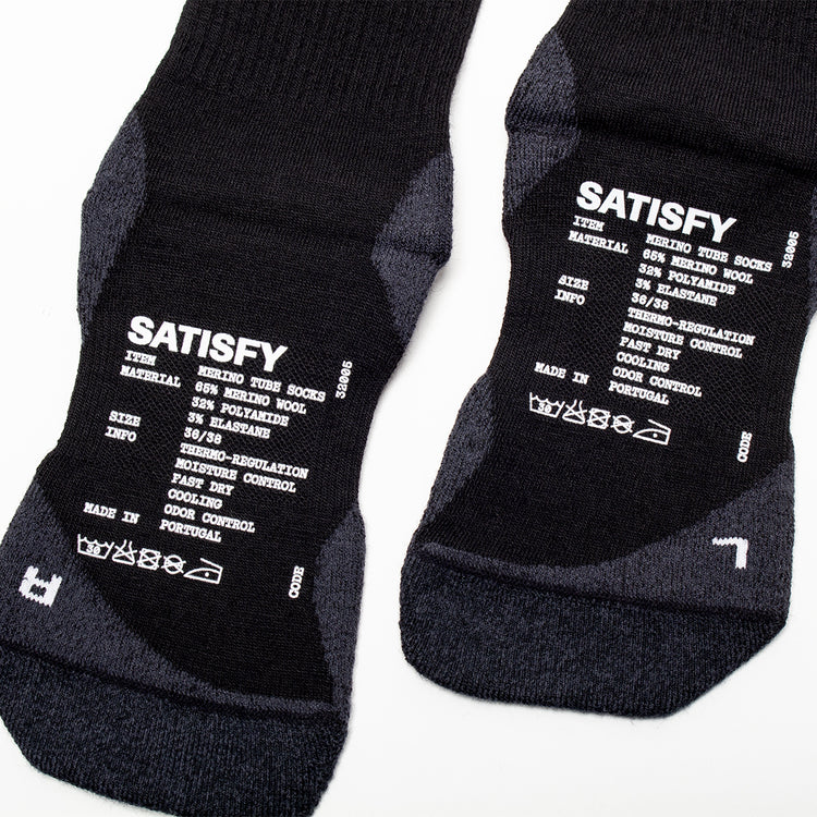 Satisfy - Merino Nylon Tube Sock
Color : Black
