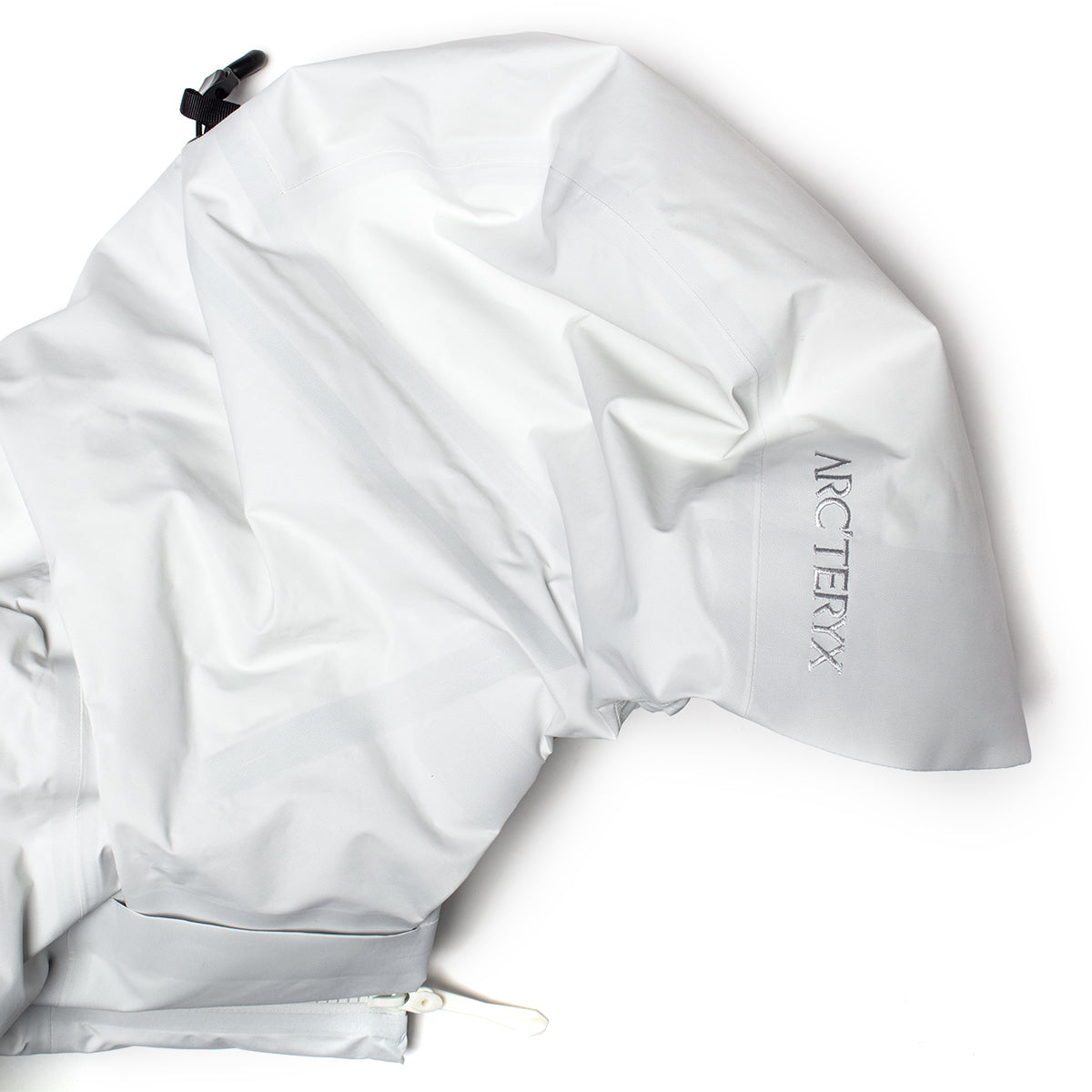 Arc'teryx - Women's Altira Cropped Jacket
Style # X000010747
Color : Arctic Silk