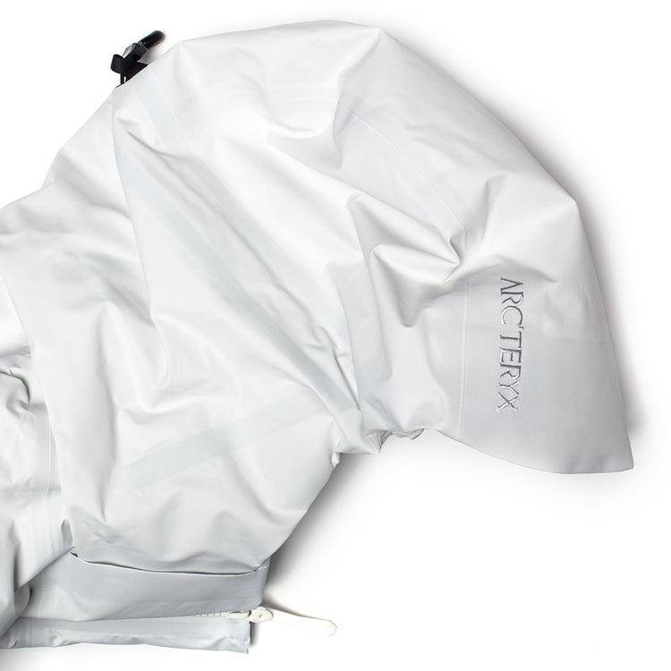 Arc'teryx - Women's Altira Cropped Jacket
Style # X000010747
Color : Arctic Silk