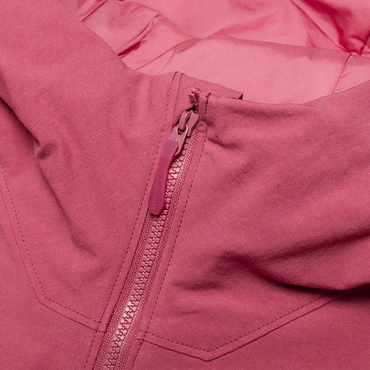 Arc'teryx - Women's Clarkia AR Insulated Hoodie
Style # X000010746
Color : LT Renegade