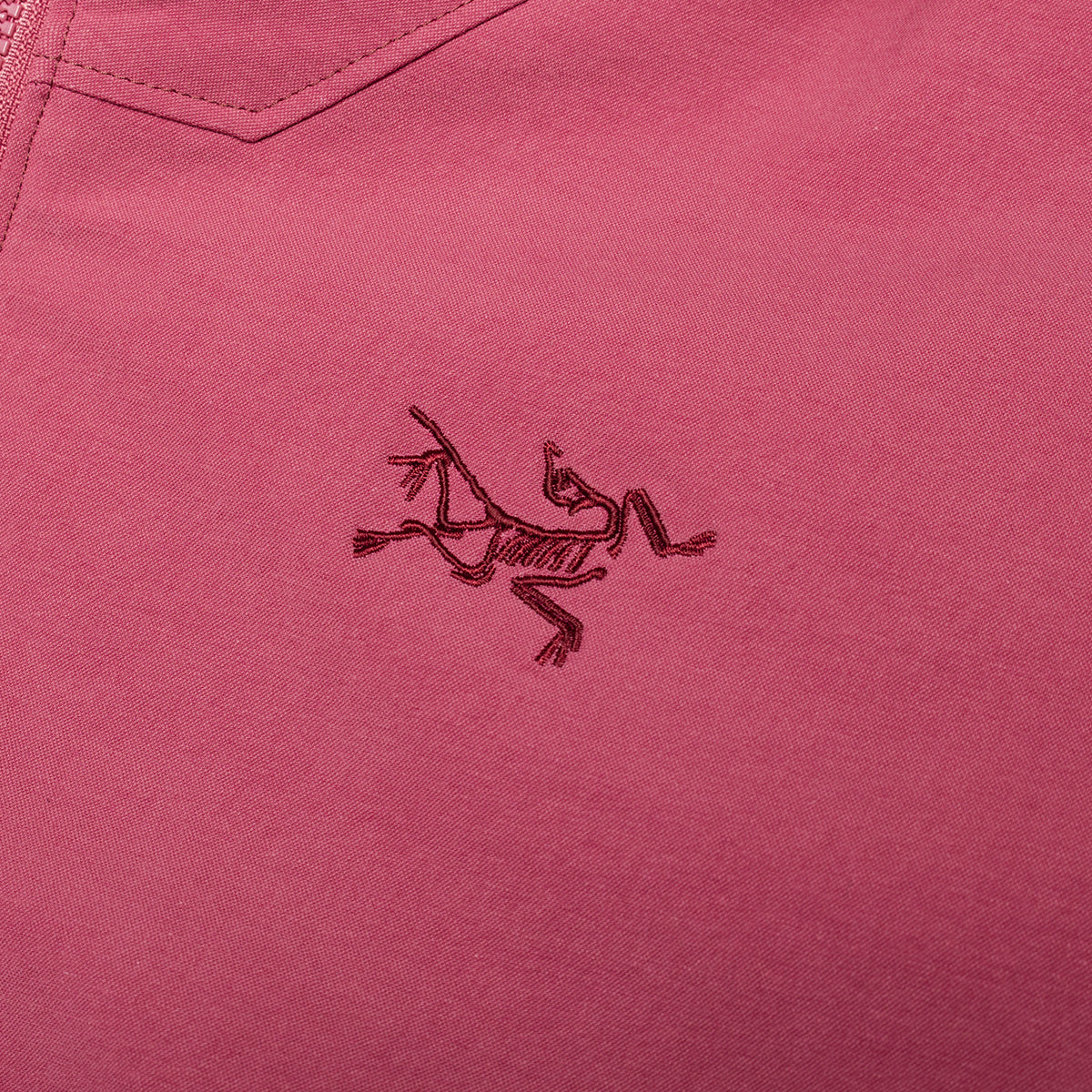 Arc'teryx - Women's Clarkia AR Insulated Hoodie
Style # X000010746
Color : LT Renegade