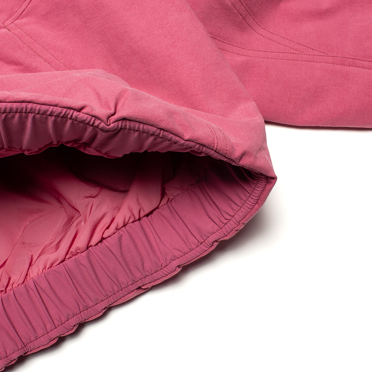 Arc'teryx - Women's Clarkia AR Insulated Hoodie
Style # X000010746
Color : LT Renegade
