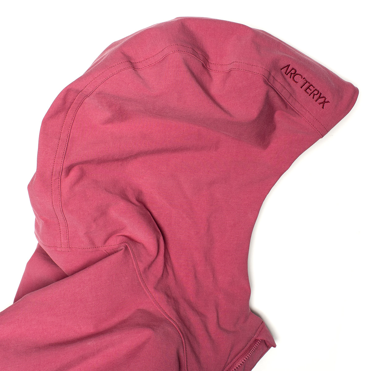 Arc'teryx - Women's Clarkia AR Insulated Hoodie
Style # X000010746
Color : LT Renegade