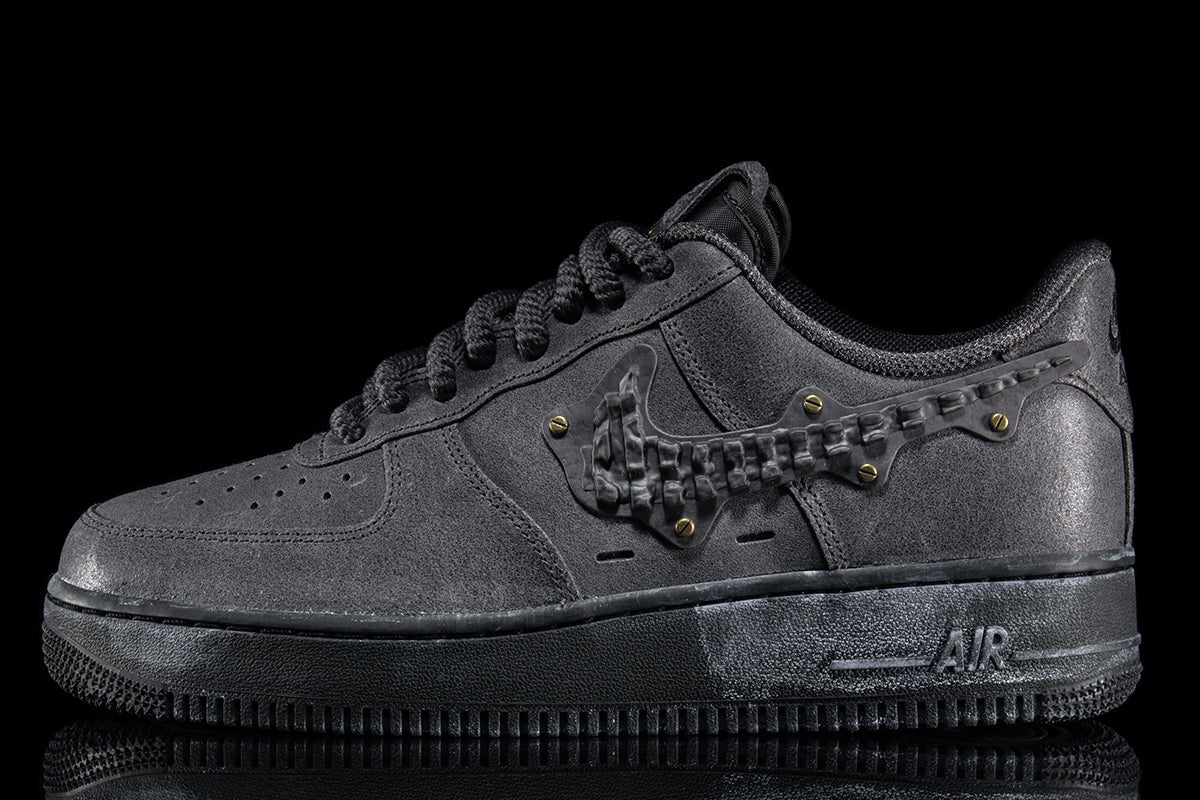 Nike - Air Force 1 '07 LV8
Style # IH4965-254
Color : Medium Ash / Anthracite / Black