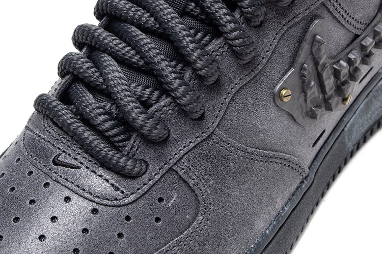 Nike - Air Force 1 '07 LV8
Style # IH4965-254
Color : Medium Ash / Anthracite / Black