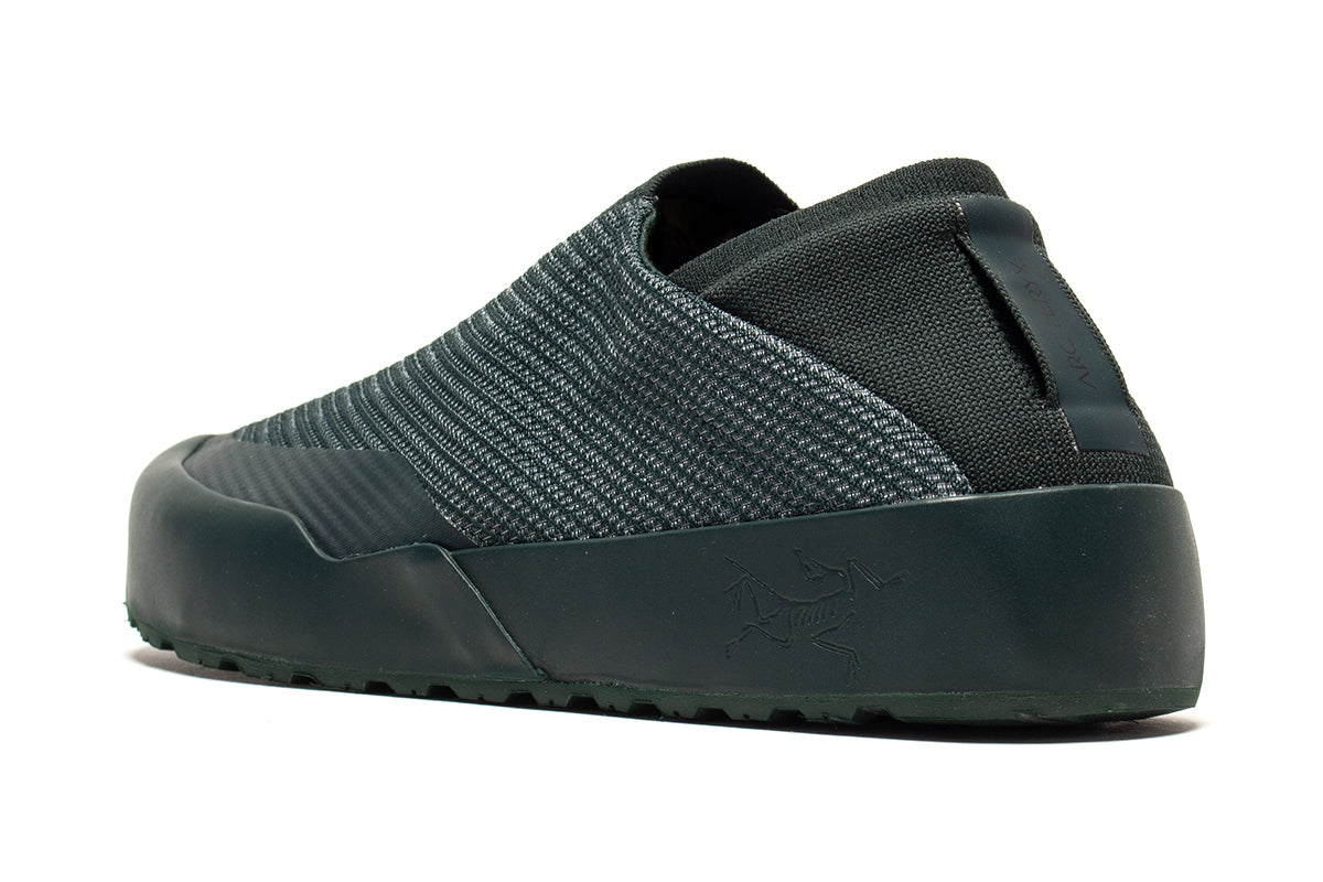 Arc'teryx - Kragg
Style # X000010078
Color : Dark Jade / Dark Jade