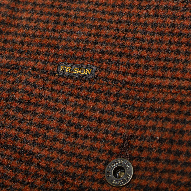Filson - Spokane Insulated Short Cruiser
Style # F1420299337
Color : Merlot / Black Plaid