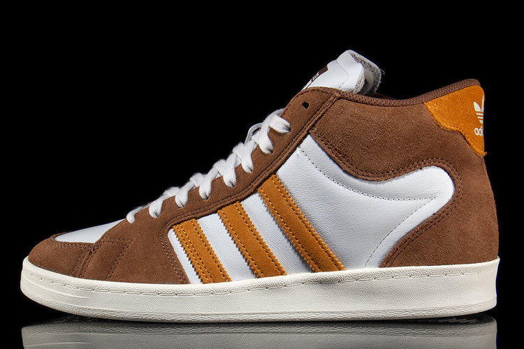 Adidas - Superskate
Style # JP8608
Color : Brown / Rustic Orange / Crystal White