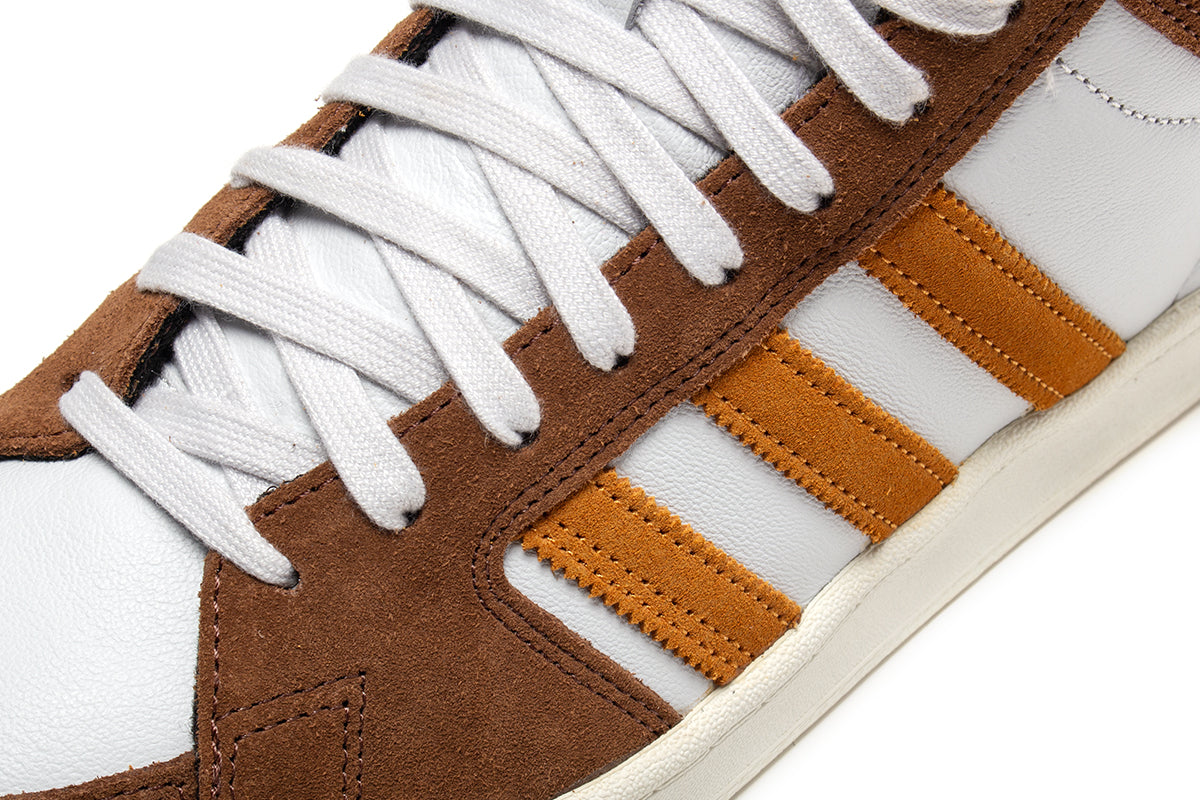 Adidas - Superskate
Style # JP8608
Color : Brown / Rustic Orange / Crystal White