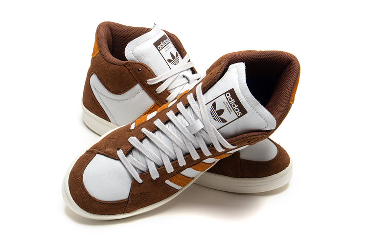 Adidas - Superskate
Style # JP8608
Color : Brown / Rustic Orange / Crystal White