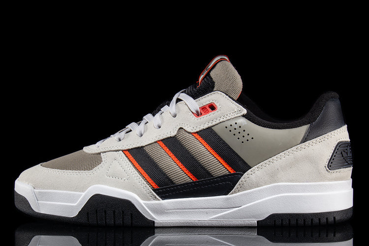Adidas - Tekkira Cup
Style # JQ8906
Color : Orb Grey / Core Black / Solar Red