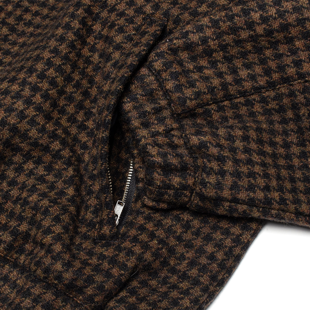 Grand Collection - Wool Houndstooth Blouson Jacket
Color : Espresso / Black