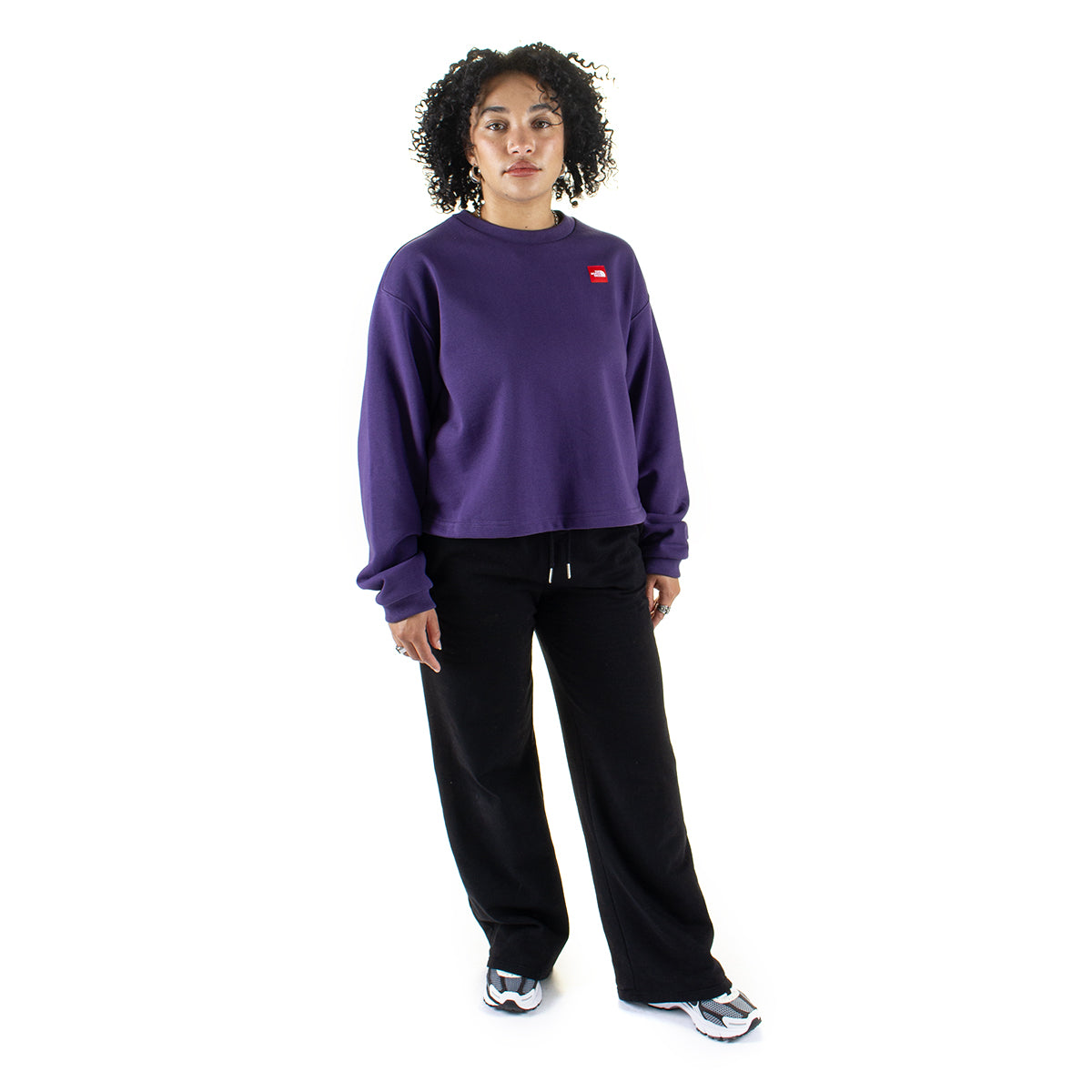 The North Face - Women's Redbox Crewneck
Style # NF0A8EFY1JI1
Color : Eternal Purple