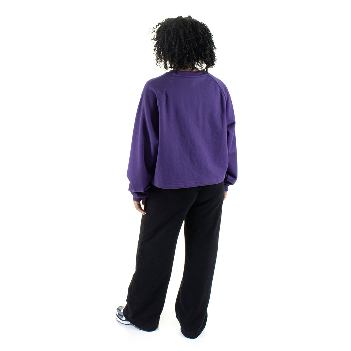 The North Face - Women's Redbox Crewneck
Style # NF0A8EFY1JI1
Color : Eternal Purple