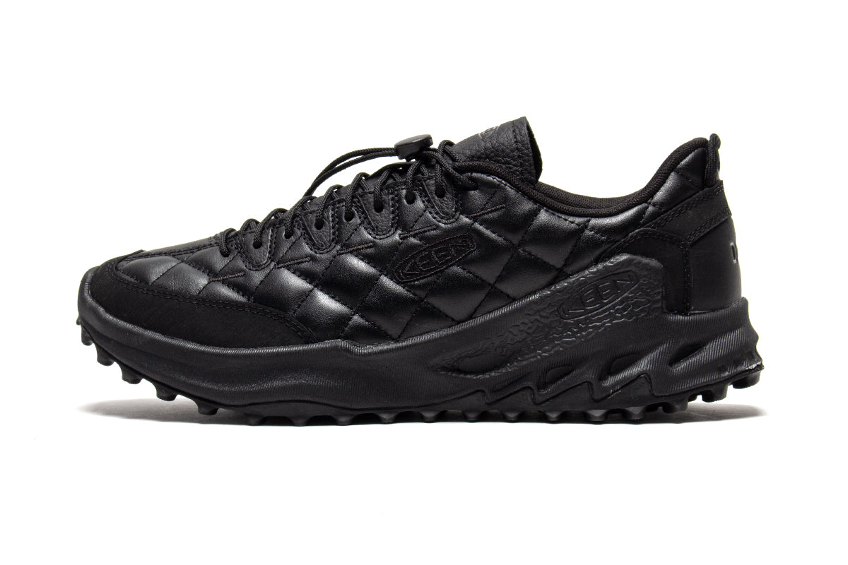 Keen - Jasper Zionic
Style # 1032650
Color : Doe Black / Star White