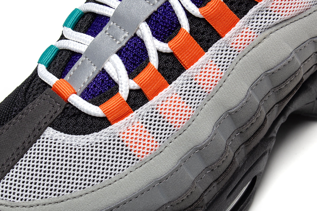 Nike - Air Max 95 Big Bubble
Style # IM2211-001
Color : Black / Volt / White