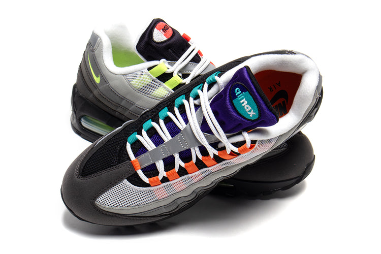 Nike - Air Max 95 Big Bubble
Style # IM2211-001
Color : Black / Volt / White