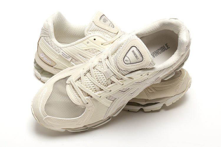 Asics - Gel-Kayano 12.1 x Invincible x Madness
Style # 1203B150.250
Color : Vanilla / Vanilla