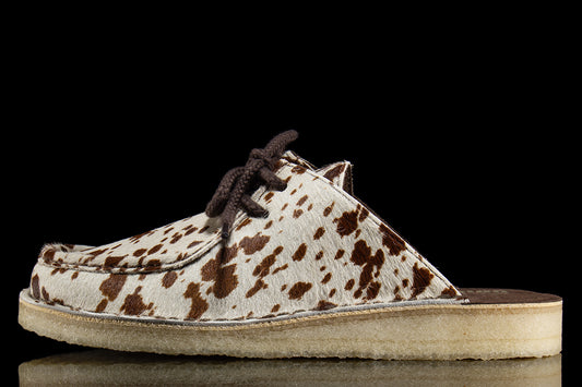 Clarks Originals - Women's Nomad Mule
Style # 26328058
Color : Brown Cow Print