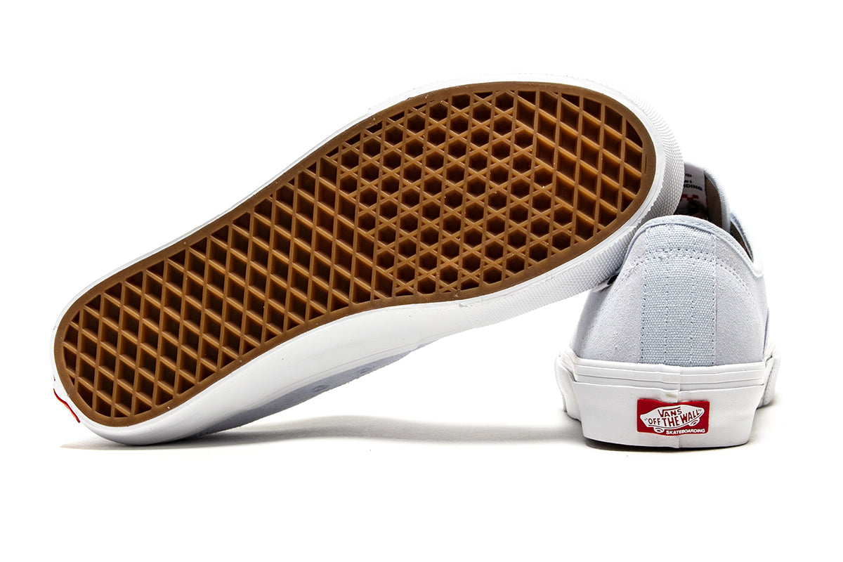 Vans - Skate Ave Classic
Style # VN000Y1NSKY1
Color : Sky Blue