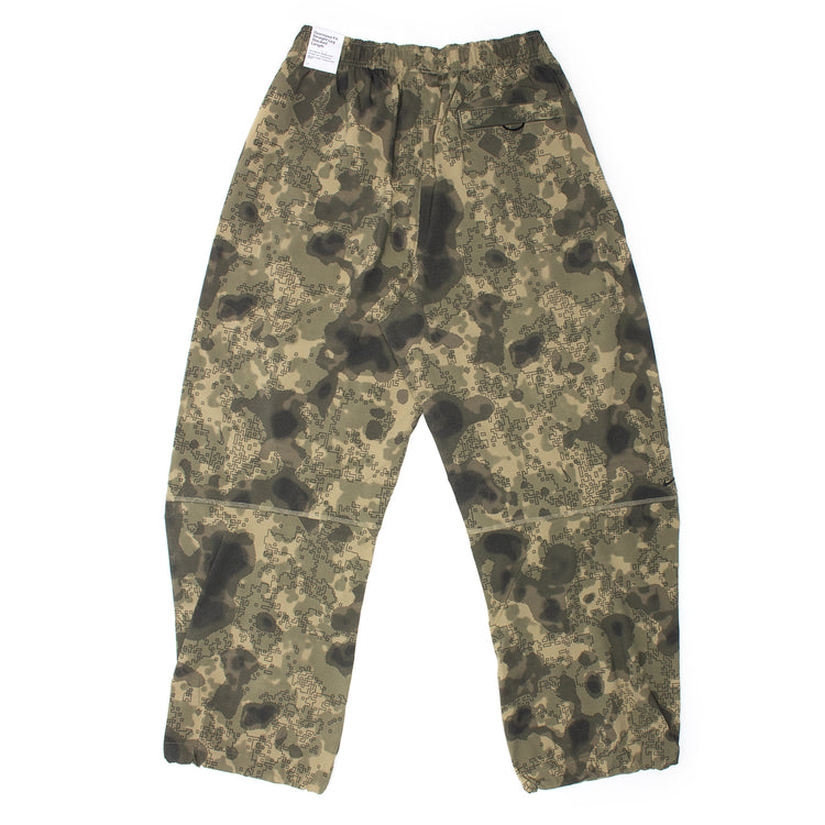 Nike - Tech Pant
Style # HV0972-210
Color : Neutral Olive / Black