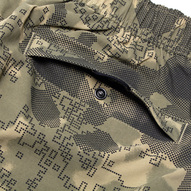 Nike - Tech Pant
Style # HV0972-210
Color : Neutral Olive / Black
