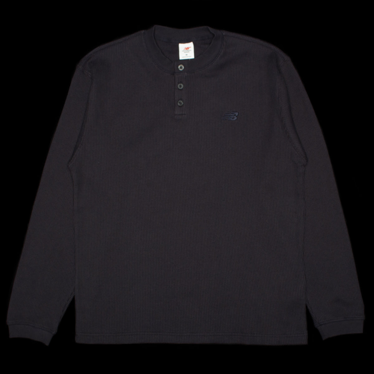 New Balance Numeric - Waffle Knit L/S Henley
Style # MT51958
Color : Dark Night