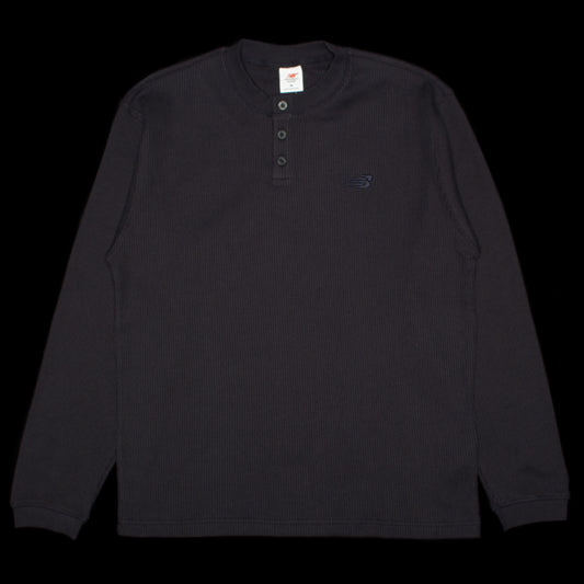 New Balance Numeric - Waffle Knit L/S Henley
Style # MT51958
Color : Dark Night
