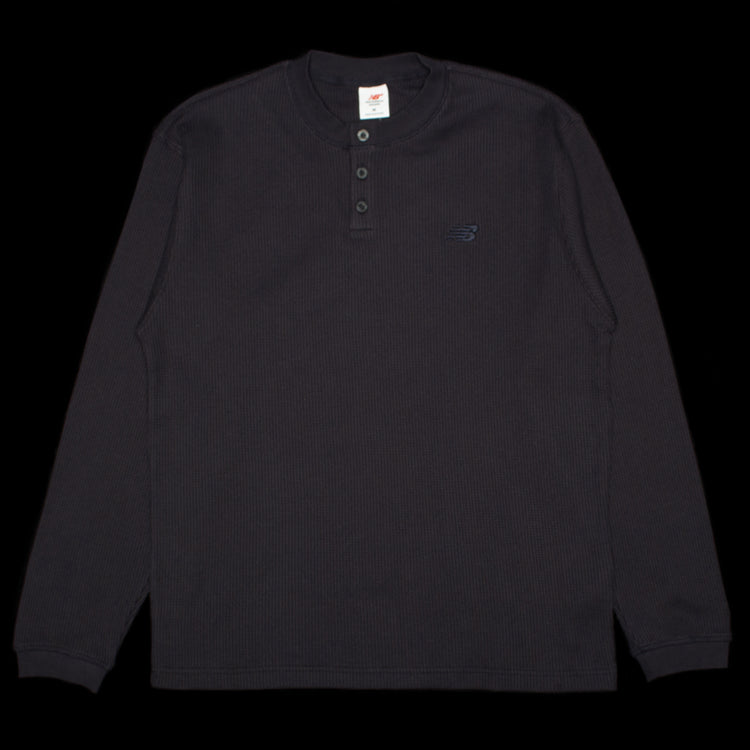 New Balance Numeric - Waffle Knit L/S Henley
Style # MT51958
Color : Dark Night