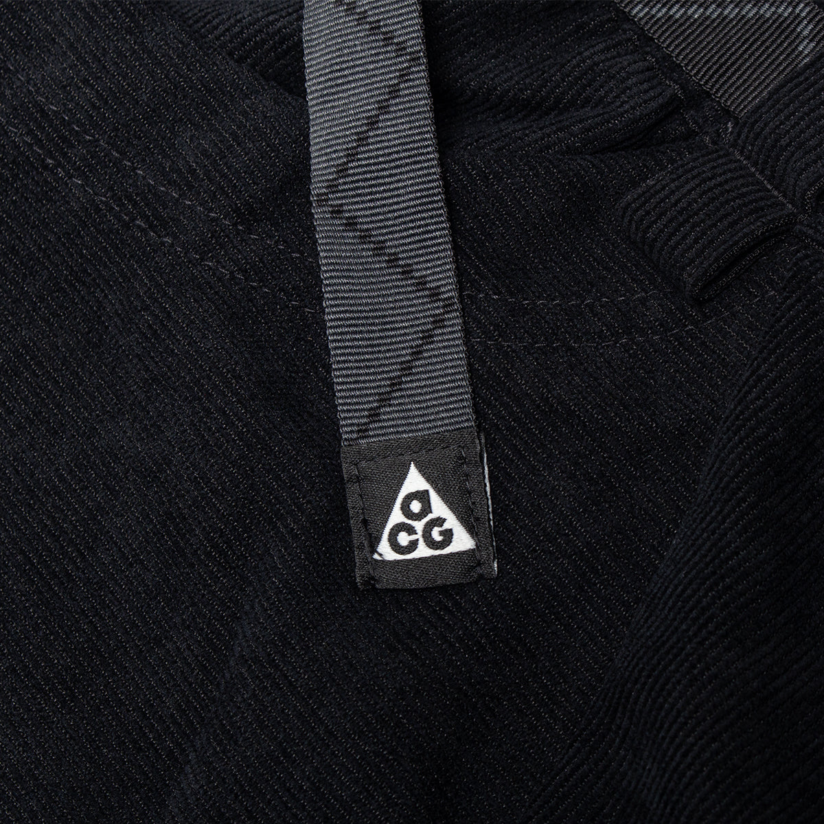 Nike - ACG Dolomiti Corduroy Pant
Style # IQ4909-010
Color : Black