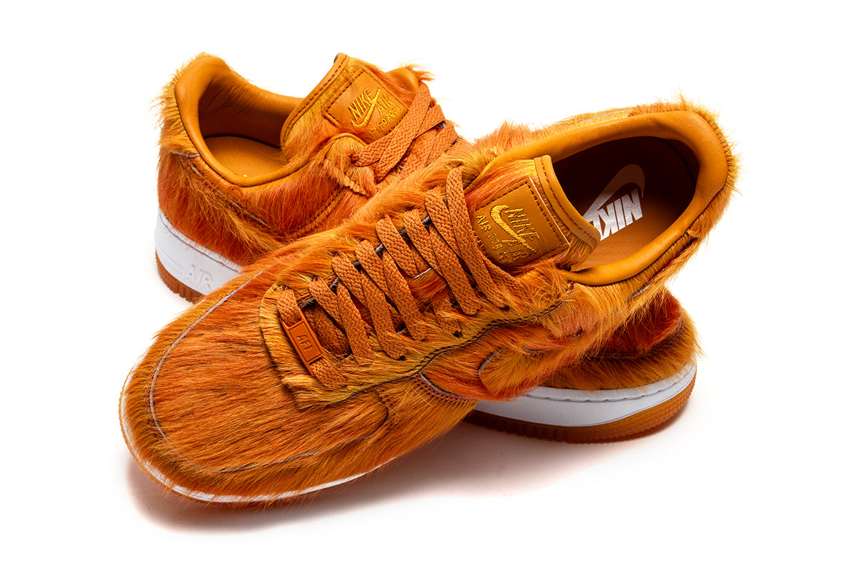 Nike SB - Air Force 1&nbsp;
Style # IR1940-800
Color : Campfire Orange / Sunset / White