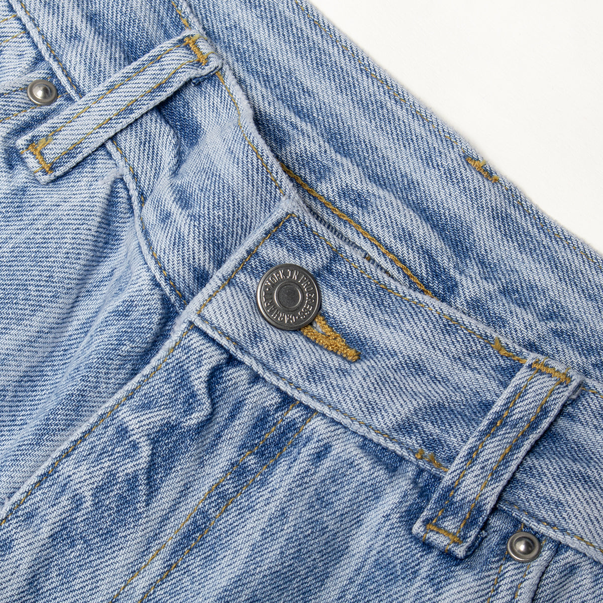 Carhartt WIP - Rylan Pant
Style # I035562-32H
Color : Striped Blue (Stone Bleached)