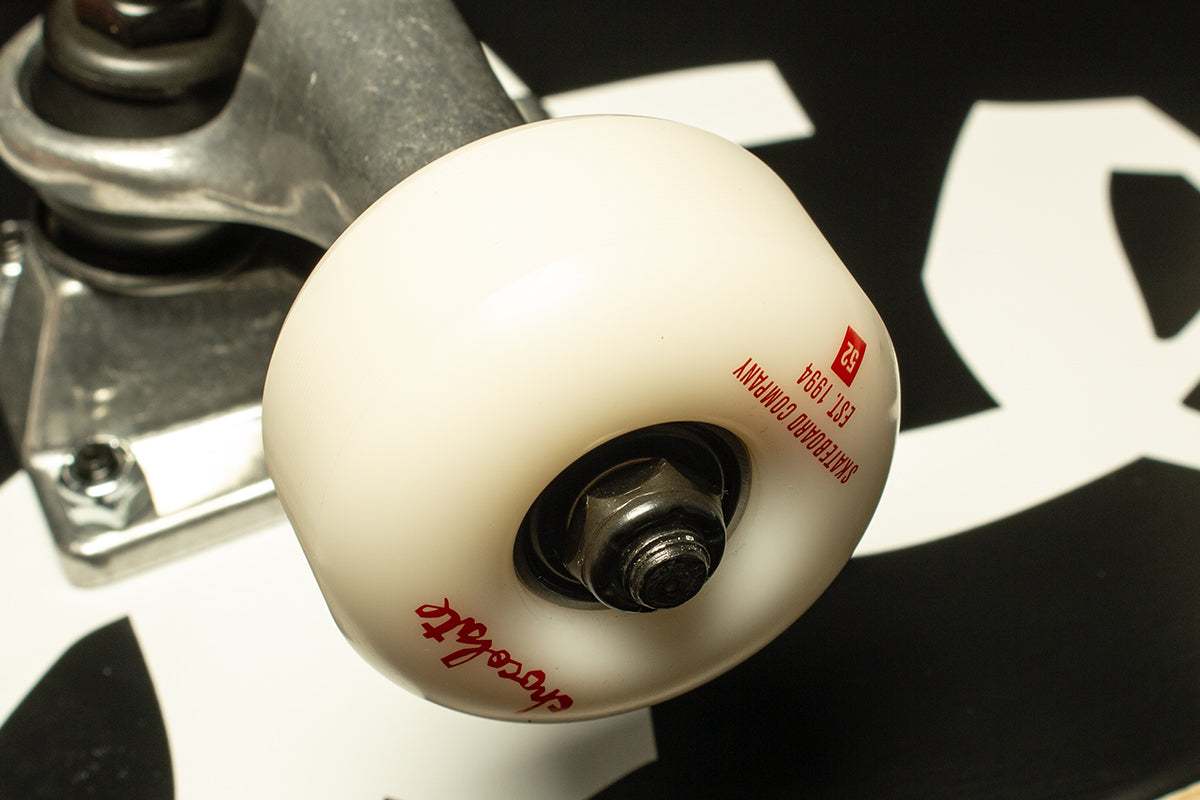 Chocolate - Then Now Complete Deck
Sizes : 8.25"
Length : 31.875"
Stevie Perez pro 