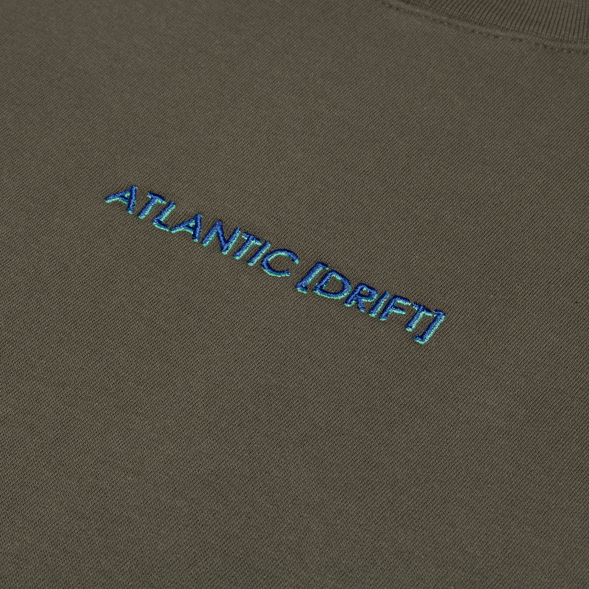 Atlantic Drift | Title Crewneck Color : Charcoal