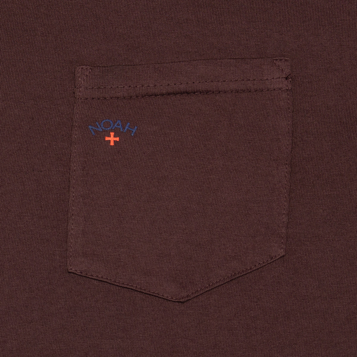 Noah | Core Logo Pocket T-Shirt Color : Burgundy