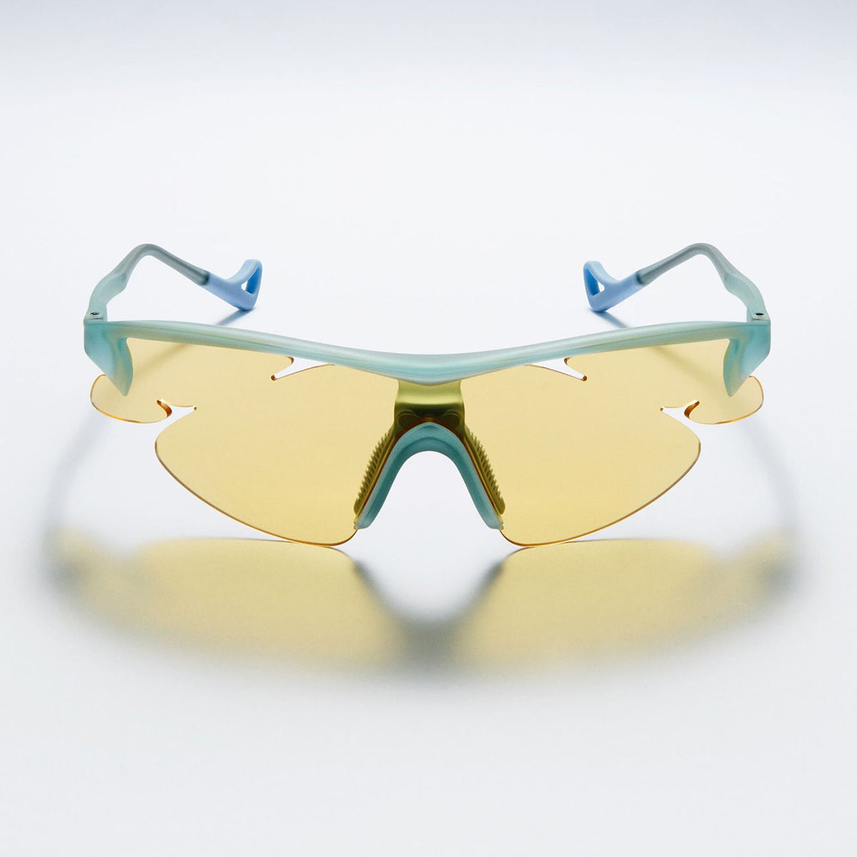 District Vision - DV x PAF Junya Racer
Style # DVG003-PAF
Color : Scale / D+ Sports Yellow