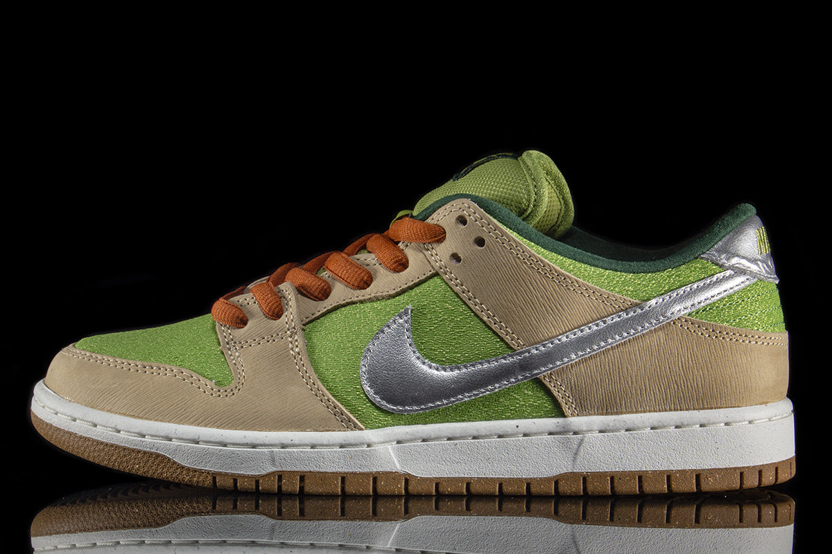 Nike SB | Dunk Low Pro Escargot Style # FQ7585-200 Color : Sesame / Metallic Silver