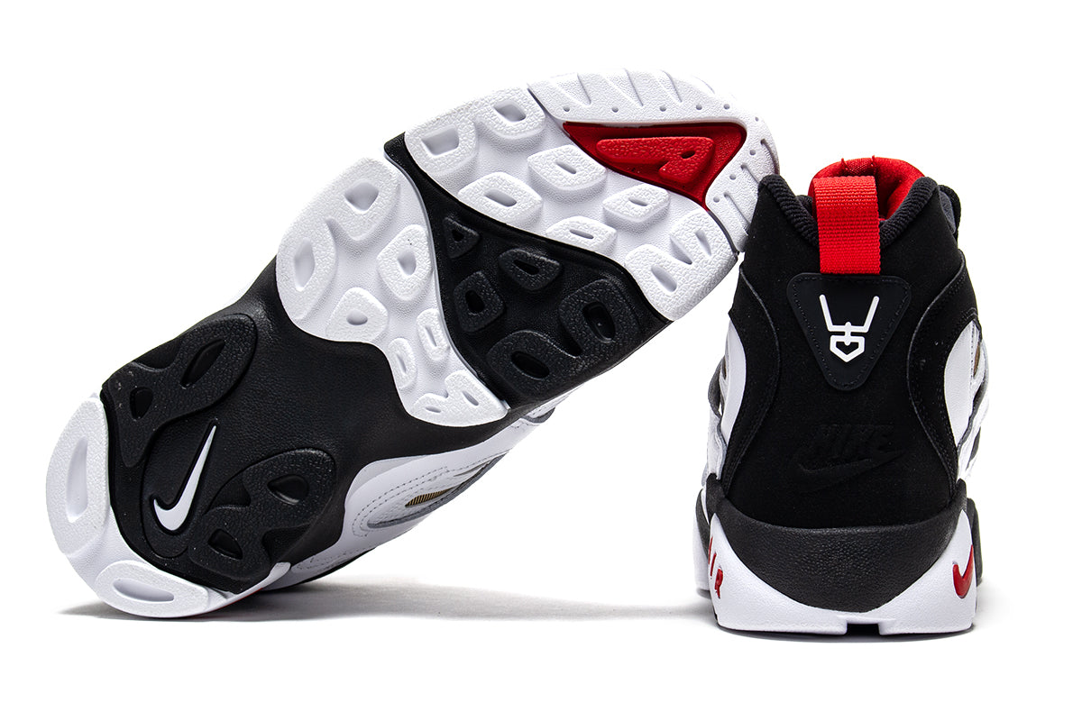 Nike - Air Diamond Turf II
Style # II7080-001
Color : Black / White / Fire Red / Metallic Gold
