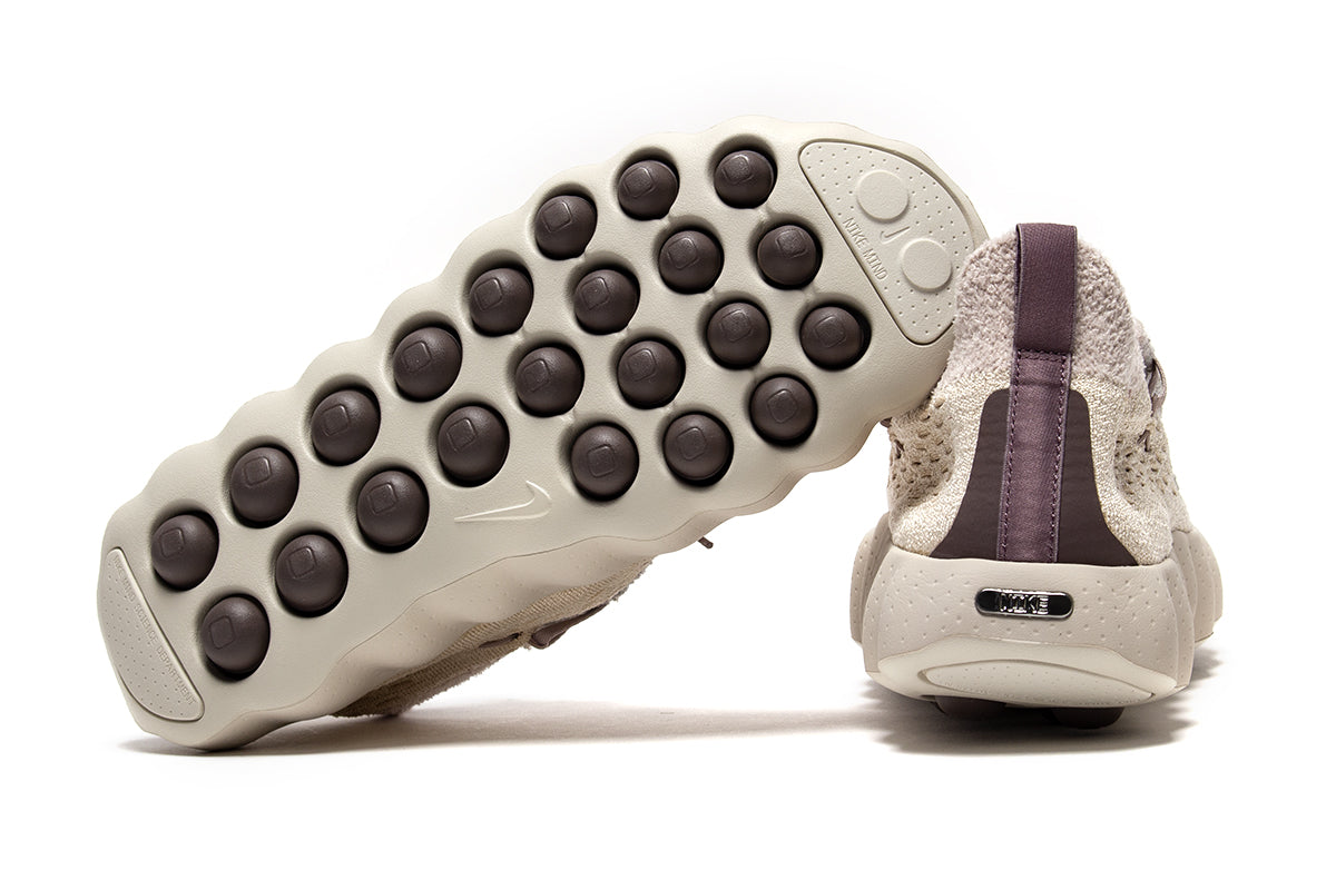 Nike - Mind 002 Flyknit
Style # IR2176-101
Color : Sanddrift / Fossil Rose / Plum Eclipse