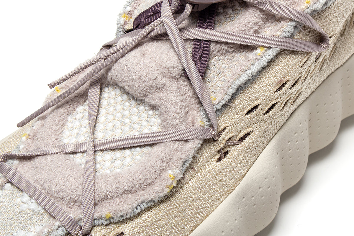 Nike - Mind 002 Flyknit
Style # IR2176-101
Color : Sanddrift / Fossil Rose / Plum Eclipse
