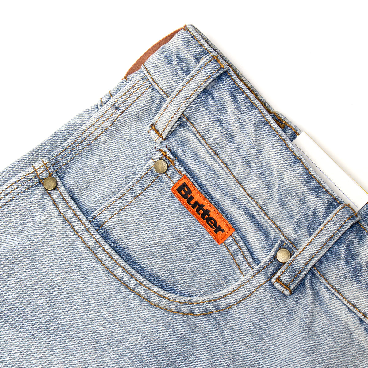 Butter Goods | Relaxed Denim Jeans
Color : Light Blue