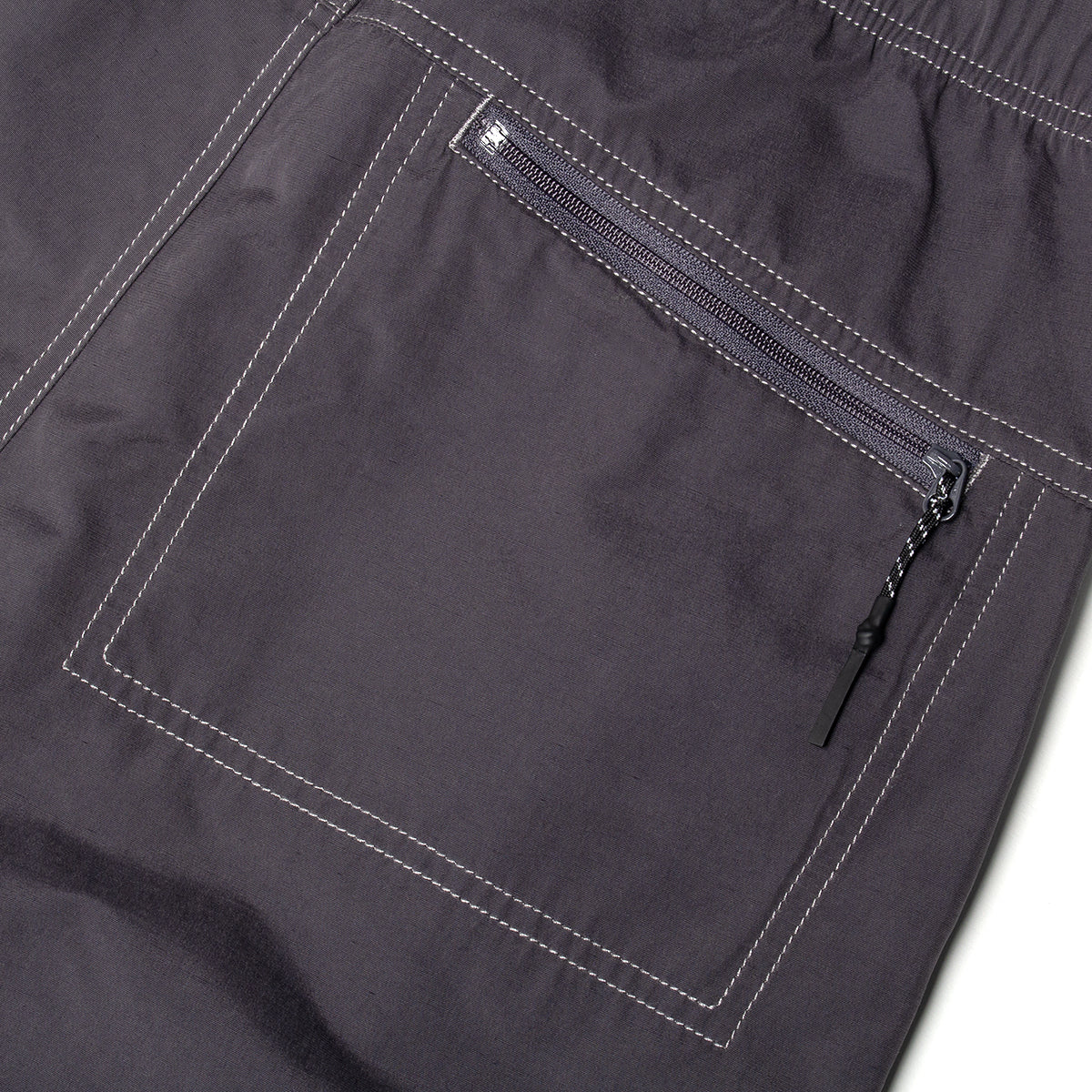 Gramicci - &nbsp;Women's Salem Cargo Pant
Style # G5FW-P068
Color : Charcoal