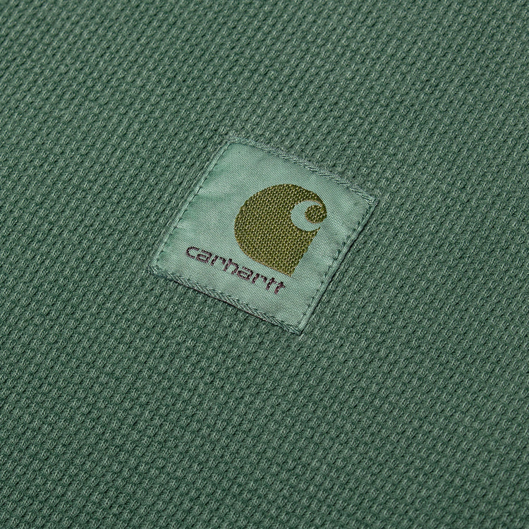 Carhartt WIP - Feather Tree L/S T-Shirt
Style # I037173-3ZQ
Color : Khaki / Shungite Camo Feather Tree
