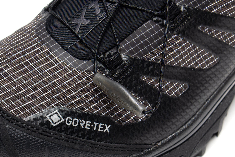 Salomon - XT-4 OG Gore-Tex
Style # L45419000
Color : Black / Black