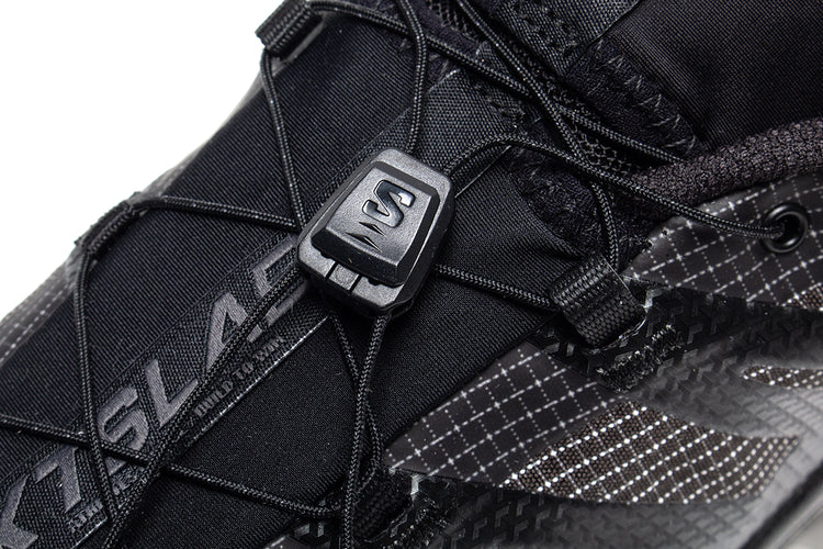Salomon - XT-4 OG Gore-Tex
Style # L45419000
Color : Black / Black